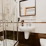 Couette-café Dimora L'etual 3*