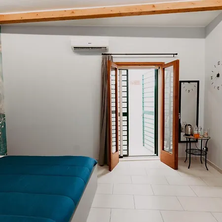 Dimora L'etual 3* Bari