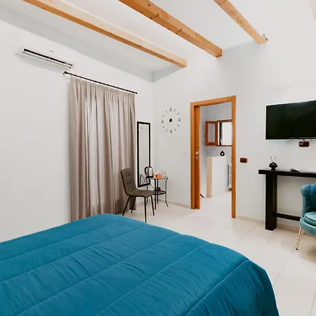 Dimora L'etual Bed & Breakfast *