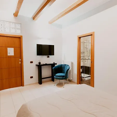 Dimora L'etual Bed & Breakfast *
