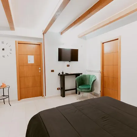 Dimora L'etual 3* Бари